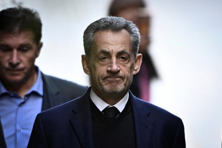 Nicolas Sarkozy libéré sous contrôle judiciaire après vingt jours de détention Nicolas Sarkozy libéré sous contrôle judiciaire après vingt jours de détention